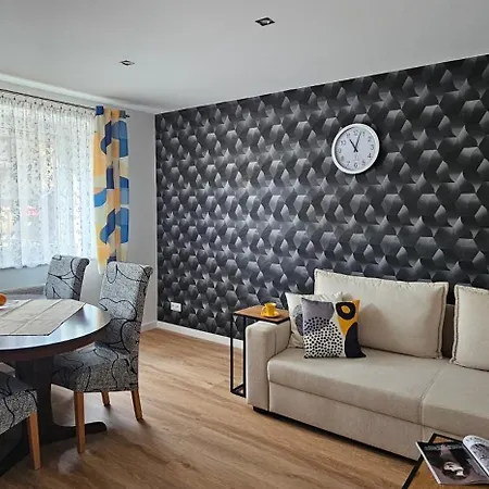 9 Delux - Blizej Zdroju * פולניסה-ז'דוז'