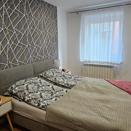 9 Delux - Blizej Zdroju