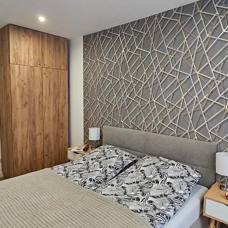 9 Delux - Blizej Zdroju דירה