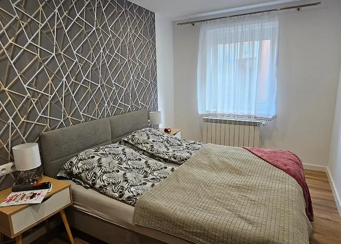 9 Delux - Bliżej Zdroju