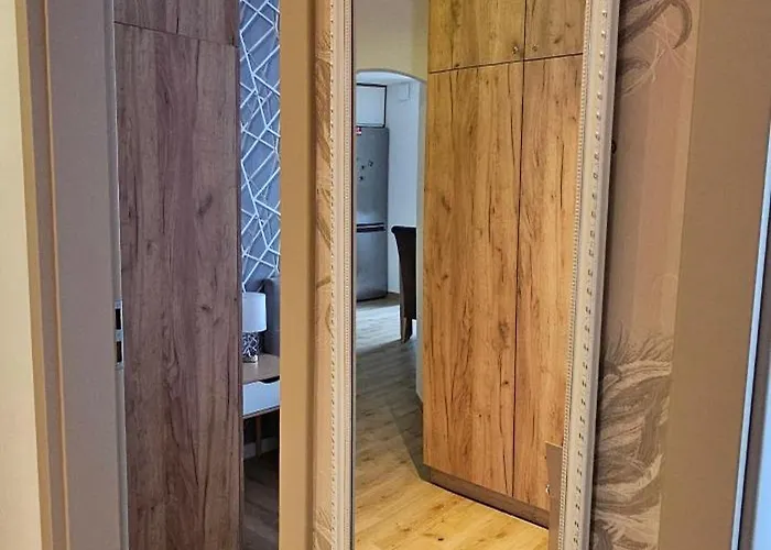 9 Delux - Bliżej Zdroju